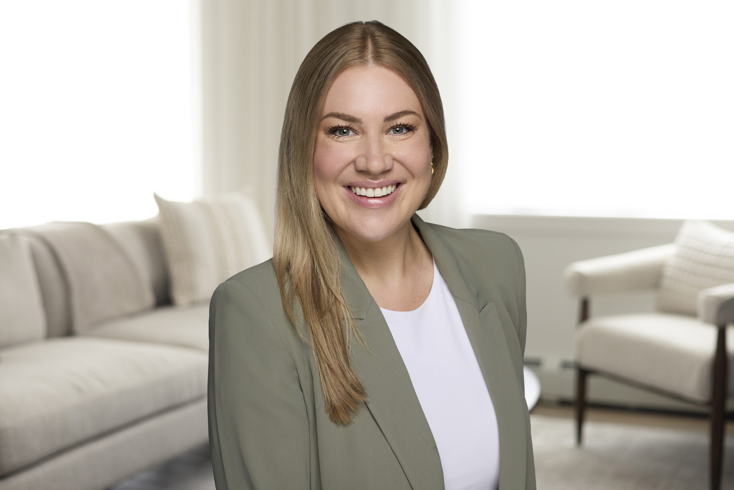 Headshot of Altitude Sales (Lauren)